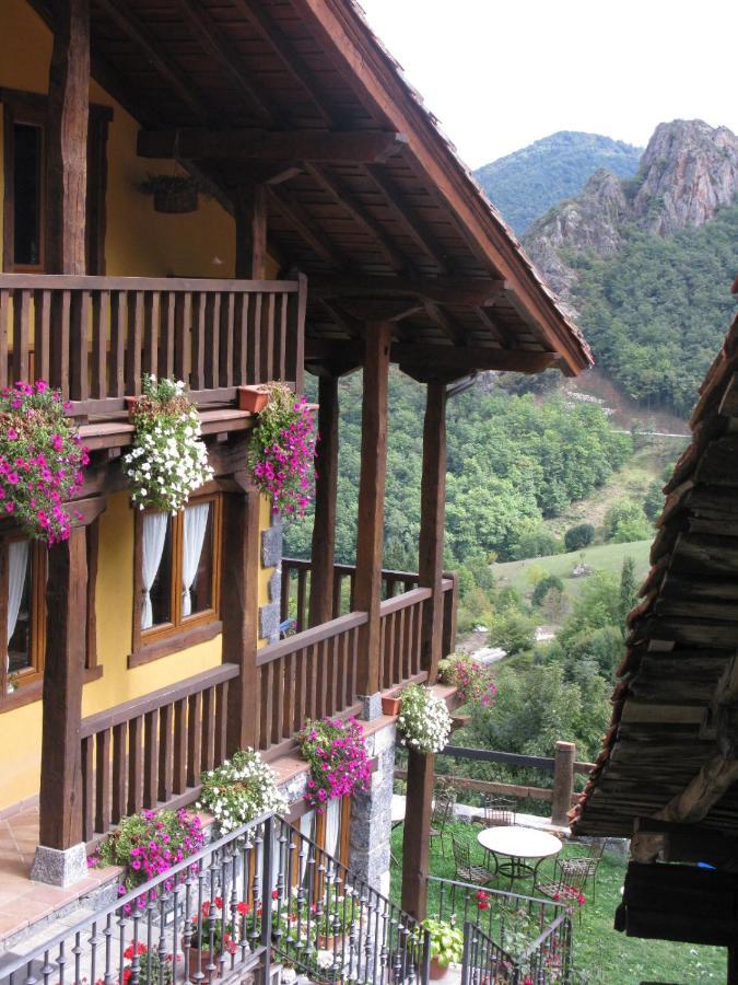 La Posada De Cucayo Dobres Exteriör bild