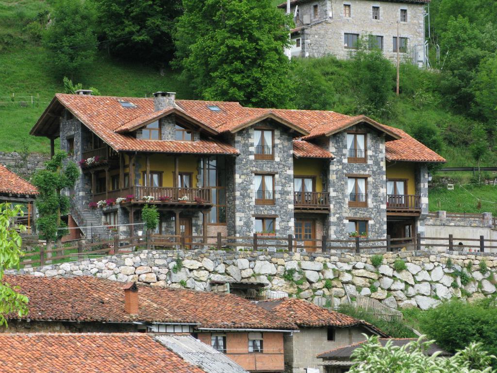 La Posada De Cucayo Dobres Exteriör bild